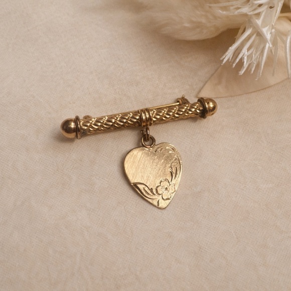 Jewelry - Vintage 1940s Sweetheart Bar Brooch Dangling Heart Charm Gold Tone Pin